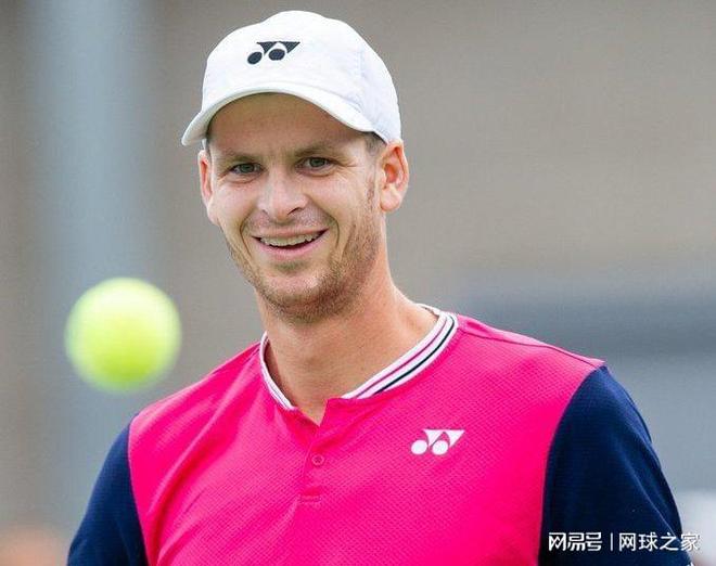 大的海报放 大的海报放