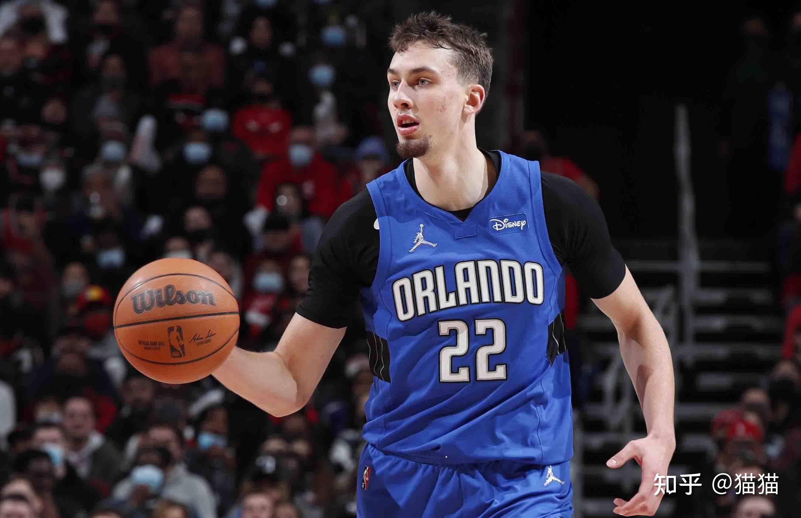 借自己在防 借自己在防