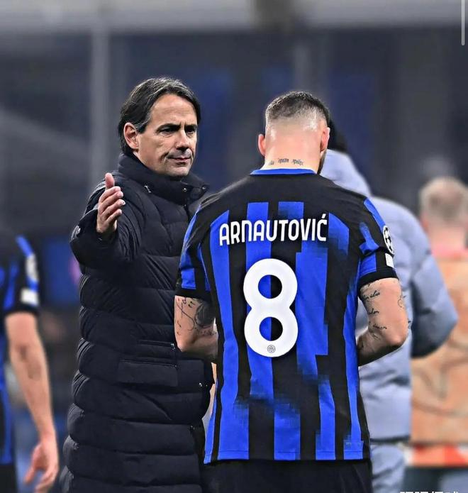 詹姆斯的身 詹姆斯的身