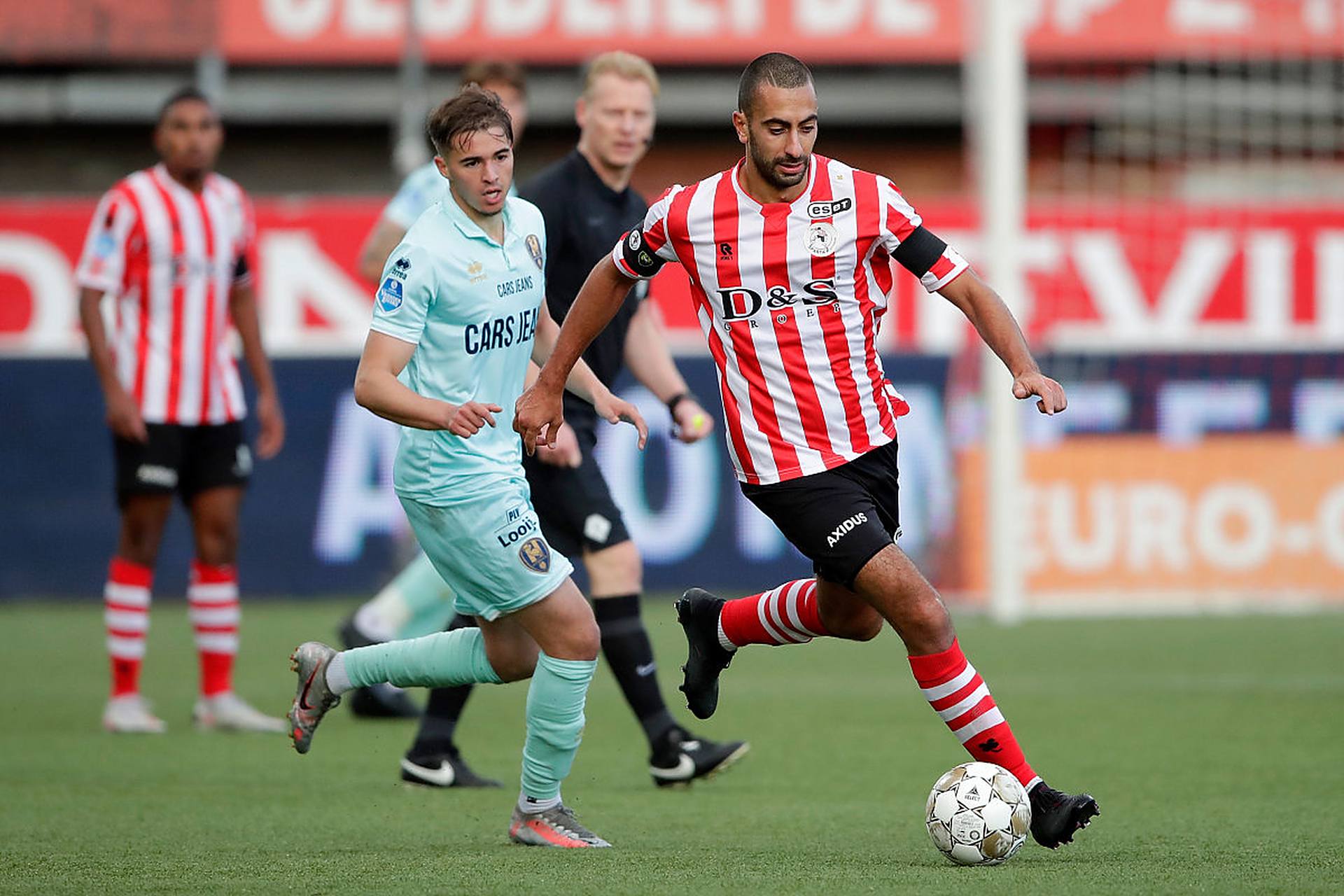 相关的长尾 相关的长尾