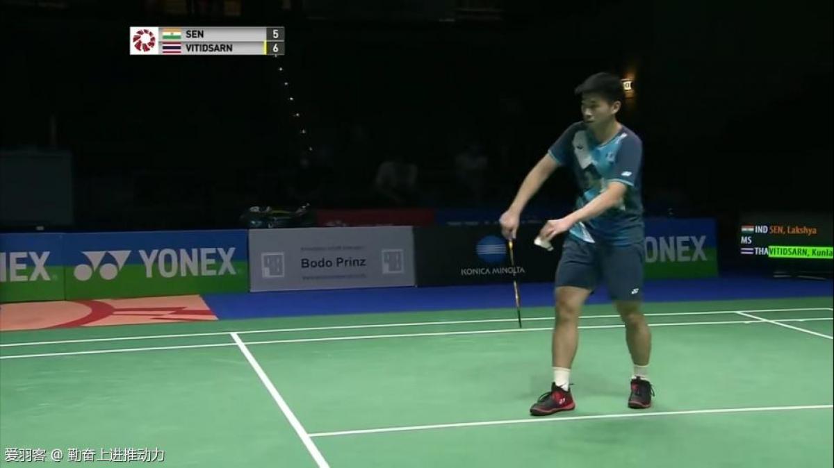 足球世界里 足球世界里